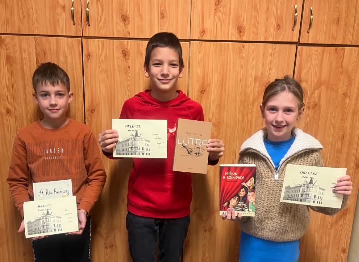 „…haza, nemzet és nyelv…” – Diákjaink első helyezést értek el a műveltségi vetélkedőn „…haza, nemzet és nyelv…” – Diákjaink első helyezést értek el a műveltségi vetélkedőn